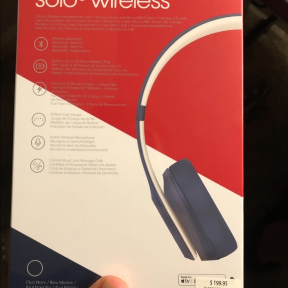 Beats Solo3 Wireless on the ear headphones - Picture 2 of 3